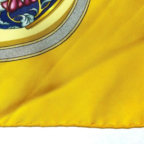 Auth HERMES Carre 90 - Light Yellow Dark yellow Multi Scarf - Picture 3 of 7
